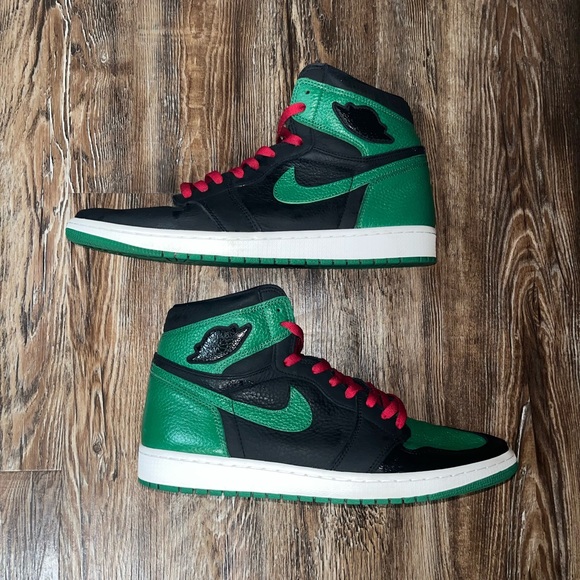 Jordan 1s green black shoe w red laces🔥 - Picture 3 of 6